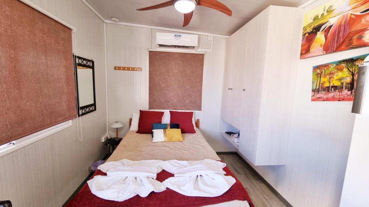 Astrofegia Apartments Near The Sea Agia Marina  エクステリア 写真