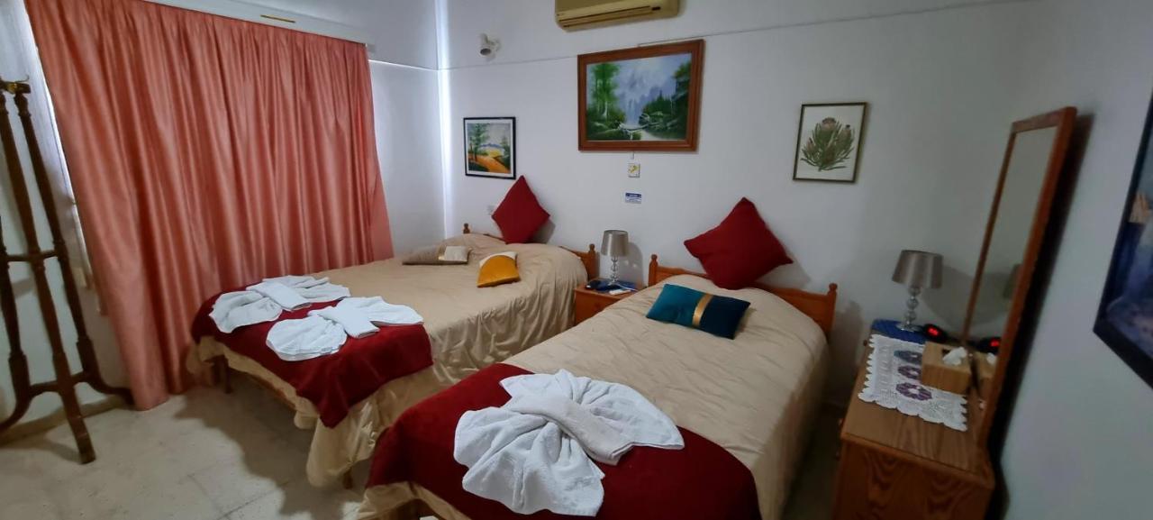 Astrofegia Apartments Near The Sea Agia Marina  エクステリア 写真