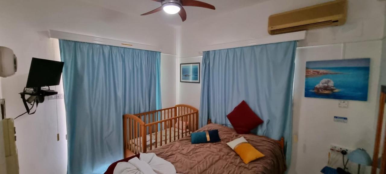 Astrofegia Apartments Near The Sea Agia Marina  エクステリア 写真
